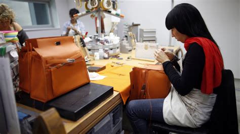 proses pembuatan tas hermes